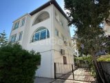 Girne merkezde savoy otele 600 metre mesafede kiralık komple bina