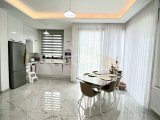 Girne Alsancak'ta 3+1 Lüks Tasarlanmış Satılık İkiz Villa