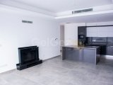 Girne Esentepe'de Satılık Denize Sıfır 3+1 Bungalow Villa