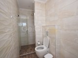 Girne Merkez'de Güvenlikli Havuzlu Site İçinde Lüks Eşyalı Full Deniz Manzaralı 3+1 Satılık Daire