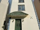 Girne Karaoğlanoğlunda Otellere ve Ana Caddeye Yakın Satılık 3+1 Müstakil Villa Dağ Manzaralı