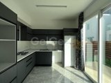 Karşıyaka'da Satılık yeni şık 2+2 villa , 3+2 yapılabilir