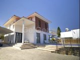Girne, Alsancak bölgesinde satılık muhteşem 3+2 villa