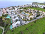 Sunset Bay Kompleksi, Bahçeli'de plaja yürüme mesafesinde yer almaktadır.