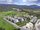 Sunset Bay Kompleksi, Bahçeli'de plaja yürüme mesafesinde yer almaktadır.