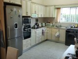 ACİL SATIŞ!!!! Girne Çatalköy'de satılık 4+1 bungalov villa