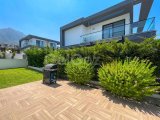 Satılık modern 4+1 villa Edremit Girne