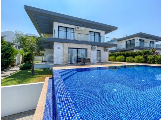 Satılık modern 4+1 villa Edremit Girne