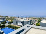 Satılık modern 4+1 villa Edremit Girne