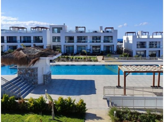 Esentepe'de çatı teraslı birinci sınıf stüdyo daire satılık.