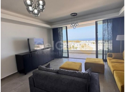 Girne, Esentepe bölgesinde satılık muhteşem 2+1 penthouse daire