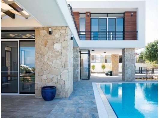 Satılık Muhteşem Lüks 3 +1 Havuzlu Villa, Girne Esentepe Bölgesinde