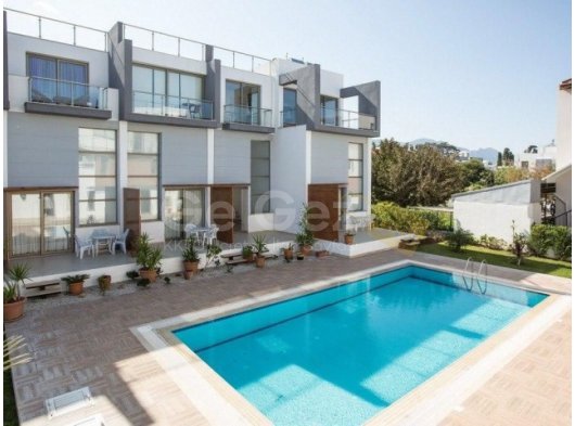 Girne, Karaoğlanoğlu'nda satılık teraslı 1+1 loft daire