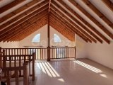 Karşiyakada satılık 4+1 villa,Çok uygun Fiyatta !!!!!!