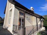 Karşiyakada satılık 4+1 villa,Çok uygun Fiyatta !!!!!!