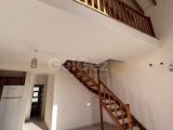 Karşiyakada satılık 4+1 villa,Çok uygun Fiyatta !!!!!!