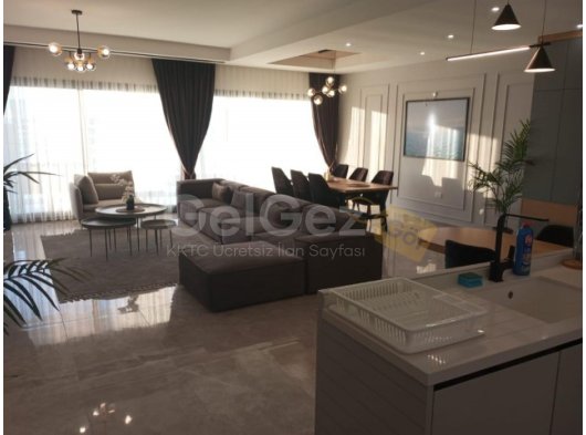 İslele'de satılık 4+1 lüks çatı katı penthouse