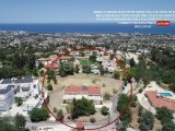 Bellapais’te Önü Kapanmaz Muhteşem Manzaralı satılık 2 800 m2 arsa + 450 m2 villa