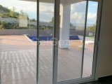 Çatalköy’de satılık 3+1 havuzlu villa , Kapanmaz Deniz manzaralı