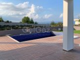 Çatalköy’de satılık 3+1 havuzlu villa , Kapanmaz Deniz manzaralı