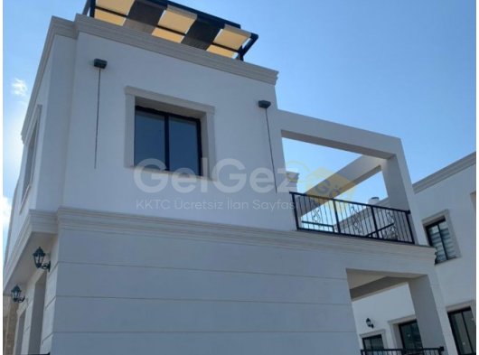 Çatalköy’de satılık 2+1 villa ,Deniz manzaralı