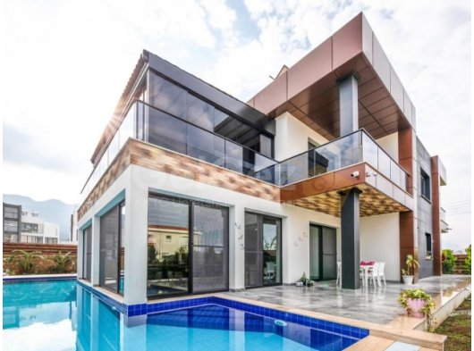 Girne, Edremit’te satılık ultra lüks 4+1 özel villalar