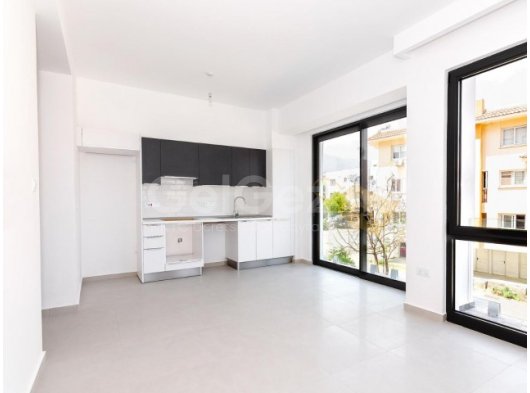 Girne merkezde satılık 2+1 lüks daireler