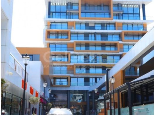 Girne Merkez’de satılık 3+1 lüks ,full eşyalı daire ,Deniz ve Dağ Manzaralı