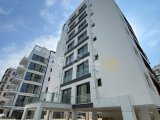 Girne Merkez’de satılık çok geniş 2+1 daire