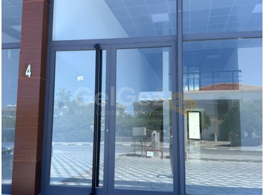 Alsancak'ta Satılık 150 m2 dükkan , ana yolun üzerinde