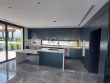 Çatalköyde satılık 3+1 lüks ,yeni sifir villa