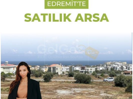 Edremit'te S bölgede satılık lüks villa yamak için uygun arazi