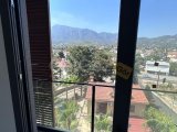Girne Merkezde satılık 3+1 Deniz Manzaralı penthouse daire