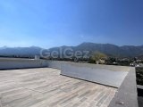 Girne Merkezde satılık 3+1 Deniz Manzaralı penthouse daire