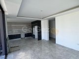 Girne Merkezde satılık 3+1 Deniz Manzaralı penthouse daire