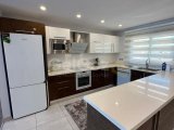 Girne Merkezde satılık lüks 3+1 daire, yeni sifir eşyalar