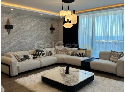 Girne Merkezde satılık lüks 3+1 daire, yeni sifir eşyalar