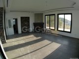 Zeytinlikte satılık 4 yatak odalı lüks villa , Dağ ve Deniz manzaralı, Türk koçan