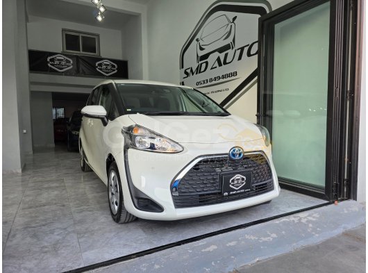 TOYOTA SIENTA 7 KISILIK HYBIRT