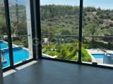 Girne , Belapais'de ortak yüzme havuzlu satılık 2+1 lüks daire