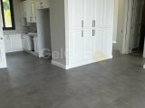 Girne , Belapais'de ortak yüzme havuzlu satılık 2+1 lüks daire