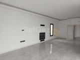 Girne Çatalköy'de satılık 3+1 tripleks villa