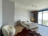 Girne Edremit'te satılık 4+1 dubleks lüks villa