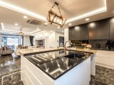 Girne Edremit'te satılık 4+1 lüks müstakil villa