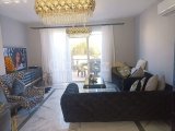 Esentepe'de ortak yüzme havuzlu satılık 2+1 daire