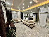 GİRNE MERKEZDE KİRALIK 3+1 EŞYALI LUKS DAİRE