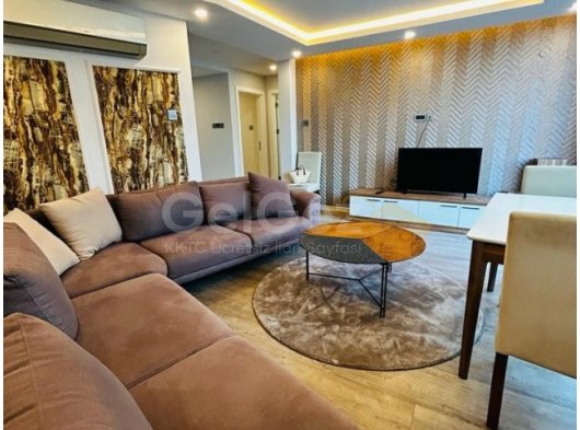 Girne Merkezde satılık site içerisinde 2+1 ful eşyalı daire