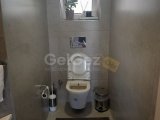 Girne merkezde satılık yüzme havuzlu 3+1 Deniz Kenarı Daire