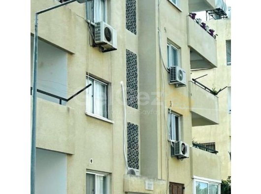 Girne merkezde satılık 3+1 daire