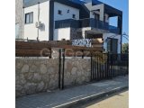 GİRNE/OZANKÖY'DE SATILIK 4+1 LÜKS VİLLA